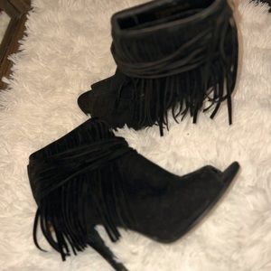 Fringe heels